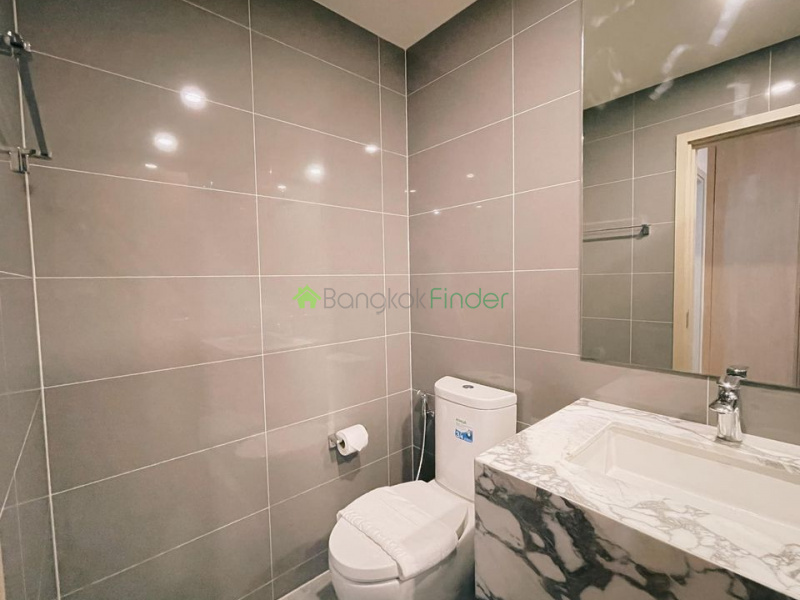 Chidlom, Bangkok, Thailand, 2 Bedrooms Bedrooms, ,2 BathroomsBathrooms,Condo,For Rent,Q Chidlom,7371