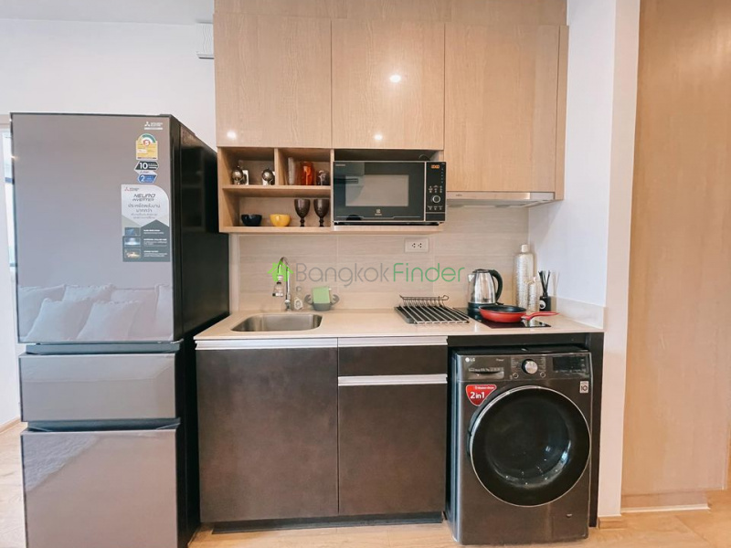 Chidlom, Bangkok, Thailand, 2 Bedrooms Bedrooms, ,2 BathroomsBathrooms,Condo,For Rent,Q Chidlom,7371