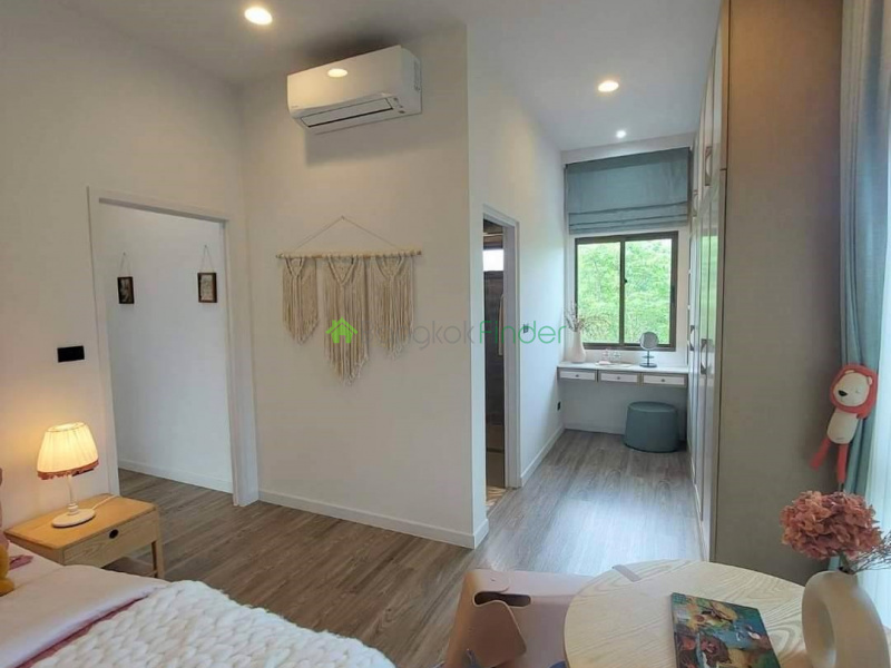 Ramkhamhaeng, Bangkok, Thailand, 4 Bedrooms Bedrooms, ,4 BathroomsBathrooms,House,For Rent,7437