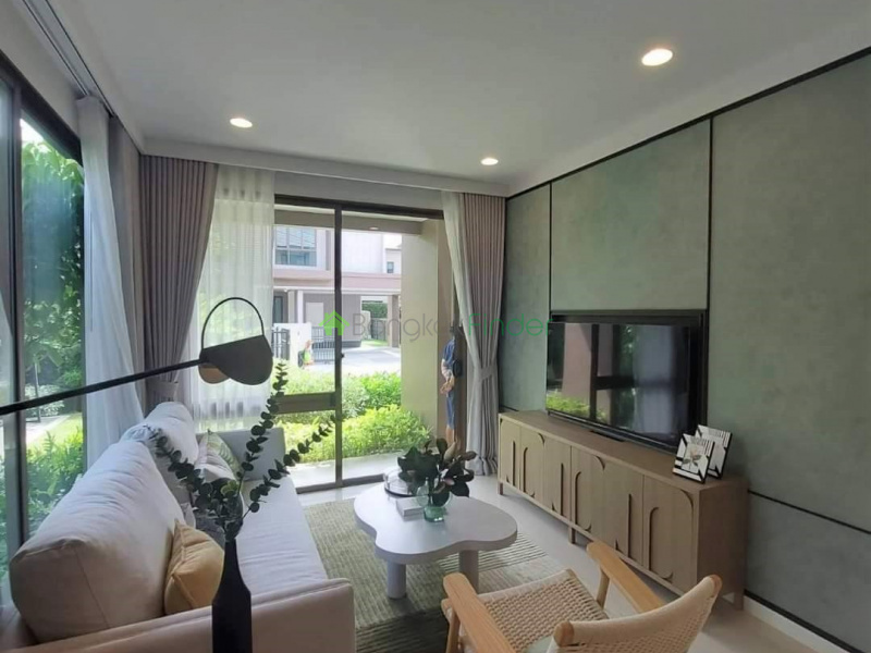 Ramkhamhaeng, Bangkok, Thailand, 4 Bedrooms Bedrooms, ,4 BathroomsBathrooms,House,For Rent,7437