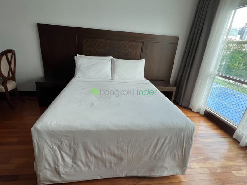 Ploenchit-Chidlom, Ploenchit, Bangkok, Thailand, 4 Bedrooms Bedrooms, ,3 BathroomsBathrooms,Condo,For Rent,Royal Residence Park,Ploenchit-Chidlom,7447