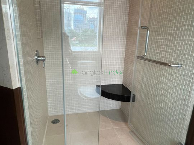 Ploenchit-Chidlom, Ploenchit, Bangkok, Thailand, 4 Bedrooms Bedrooms, ,3 BathroomsBathrooms,Condo,For Rent,Royal Residence Park,Ploenchit-Chidlom,7447