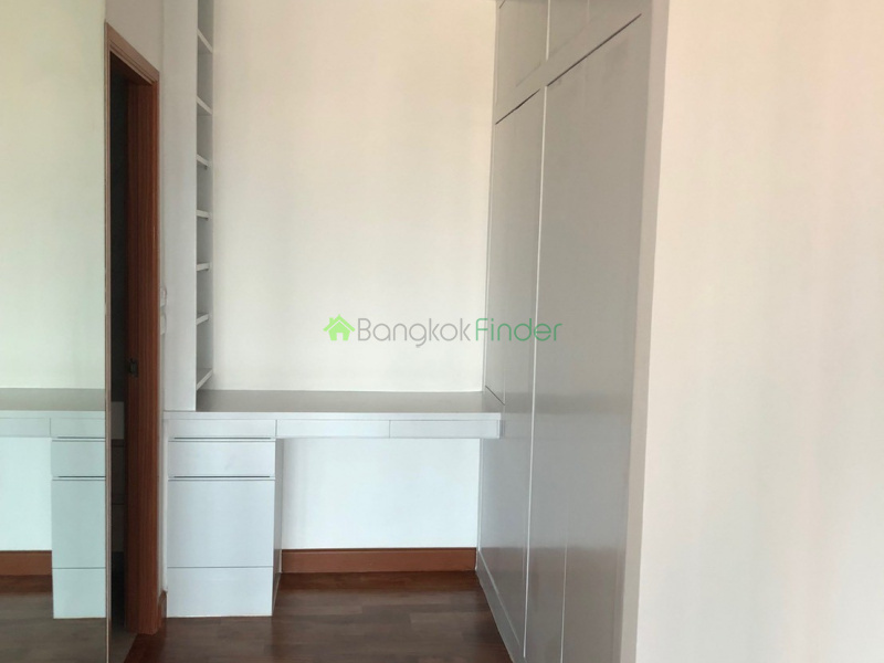 Sathorn, Bangkok, Thailand, 3 Bedrooms Bedrooms, ,3 BathroomsBathrooms,Condo,For Rent,Sathorn Garden,7448