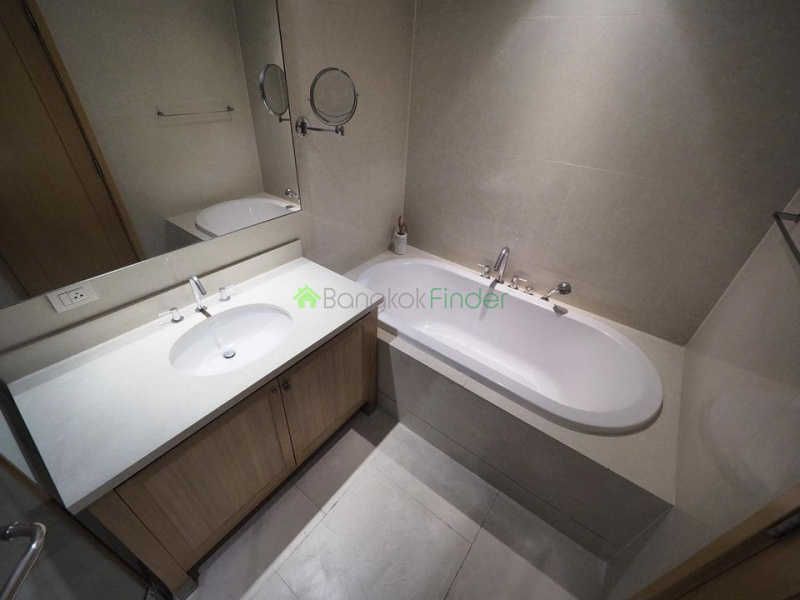 Sukhumvit, Bangkok, Thailand, 1 Bedroom Bedrooms, ,1 BathroomBathrooms,Condo,For Rent,The Emporio,7452