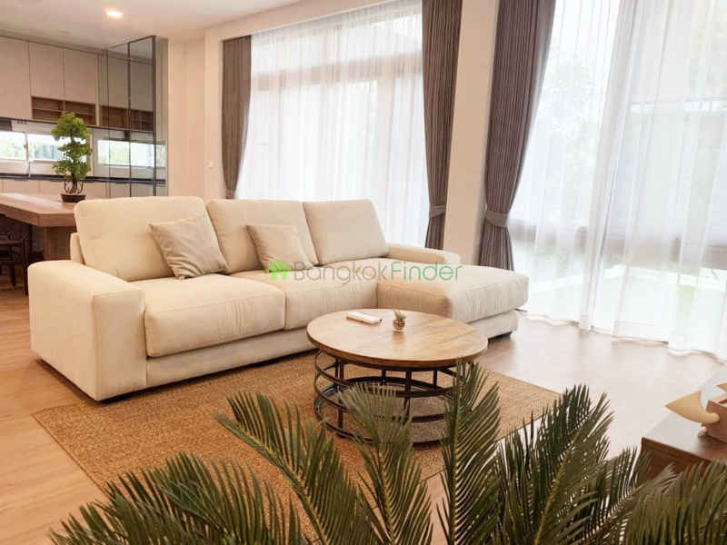 Rama 9, Bangkok, Thailand, 3 Bedrooms Bedrooms, ,4 BathroomsBathrooms,House,For Sale,7460