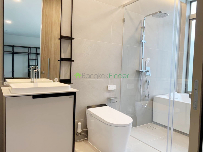 Rama 9, Bangkok, Thailand, 3 Bedrooms Bedrooms, ,4 BathroomsBathrooms,House,For Sale,7460