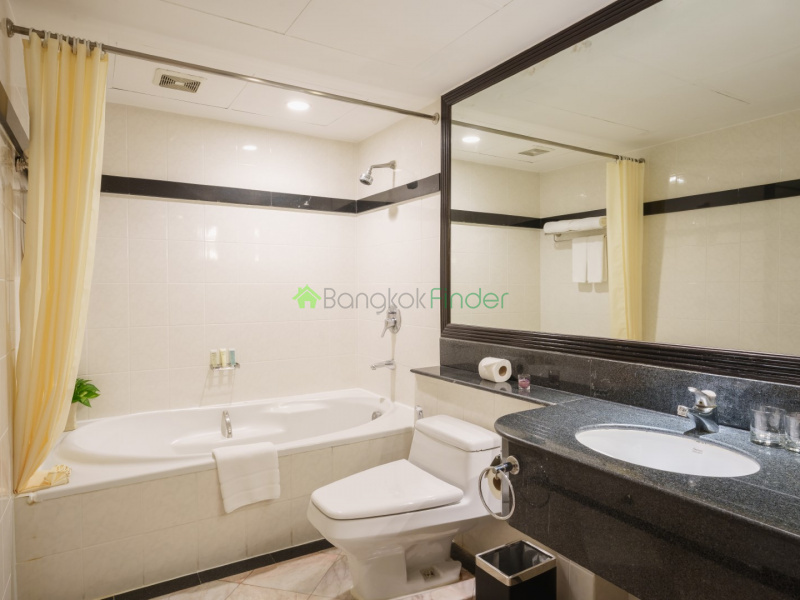 Sathorn, Bangkok, Thailand, 4 Bedrooms Bedrooms, ,4 BathroomsBathrooms,Apartment,For Rent,Piya Sathorn,7463