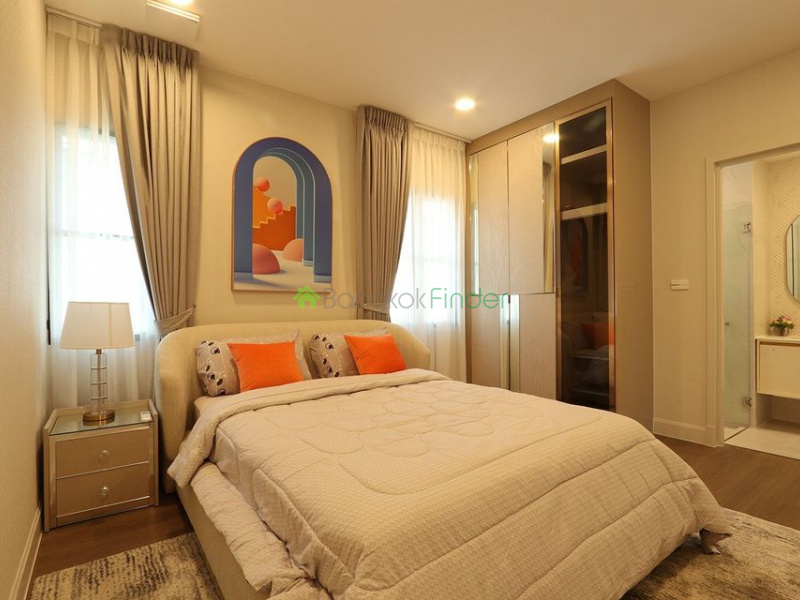 Rama 9, Bangkok, Thailand, 4 Bedrooms Bedrooms, ,5 BathroomsBathrooms,House,For Rent,7467