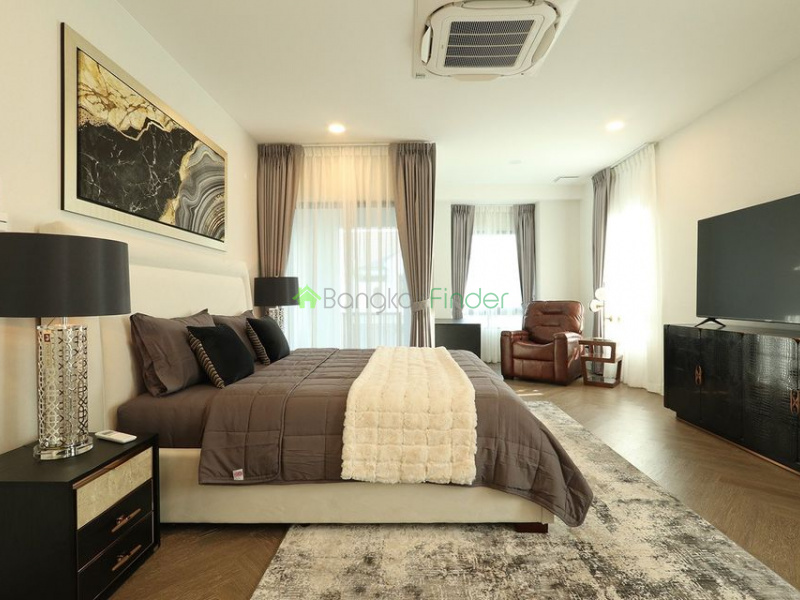 Rama 9, Bangkok, Thailand, 4 Bedrooms Bedrooms, ,5 BathroomsBathrooms,House,For Rent,7467