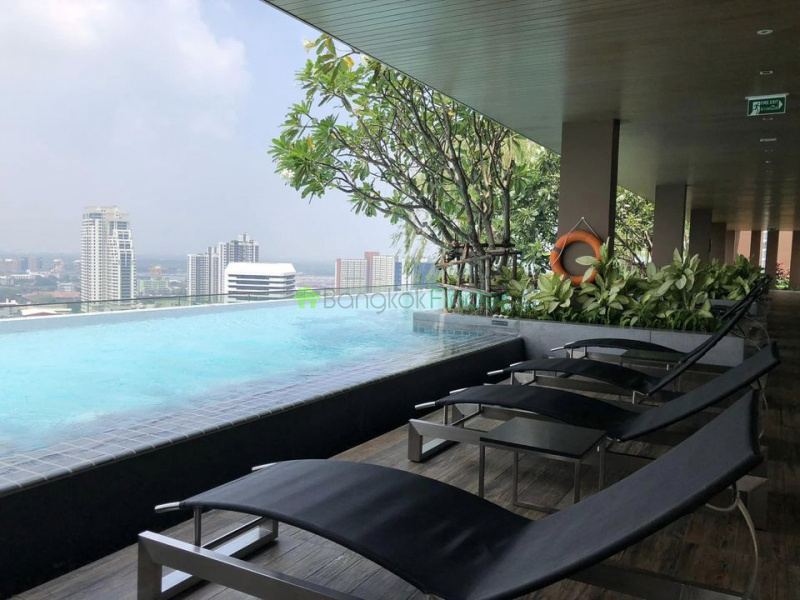 Ekamai, Bangkok, Thailand, 2 Bedrooms Bedrooms, ,1 BathroomBathrooms,Condo,For Rent,The Loft Ekkamai,7468