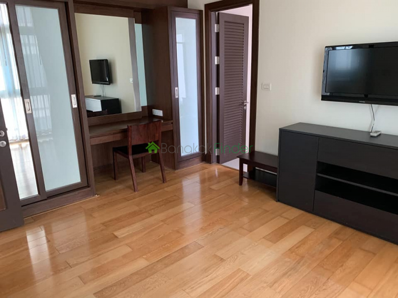 Ekamai, Bangkok, Thailand, 3 Bedrooms Bedrooms, ,3 BathroomsBathrooms,Condo,For Rent,Nusasiri,7473