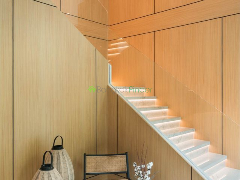 Ekamai, Bangkok, Thailand, 4 Bedrooms Bedrooms, ,4 BathroomsBathrooms,House,For Rent,7479