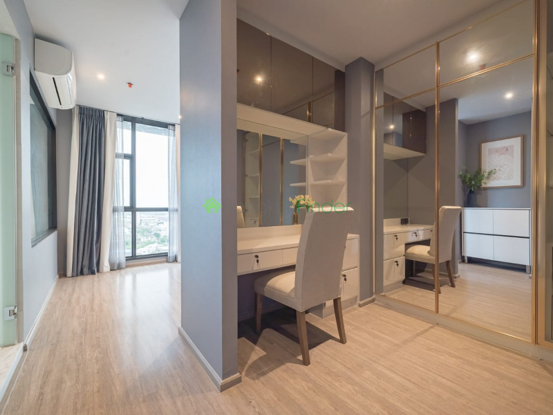 Ekamai, Bangkok, Thailand, 3 Bedrooms Bedrooms, ,3 BathroomsBathrooms,Condo,For Sale,Rhythm Ekamai,7490