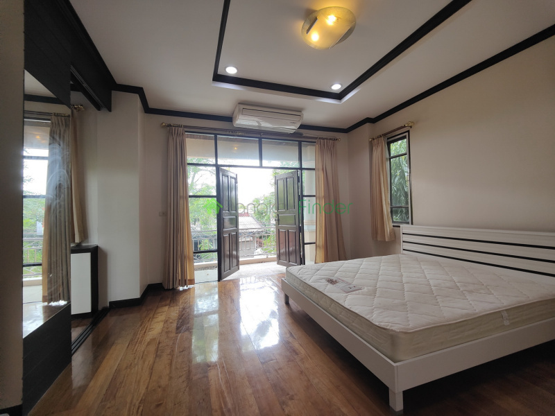 Ekamai, Bangkok, Thailand, 4 Bedrooms Bedrooms, ,4 BathroomsBathrooms,House,For Rent,7494