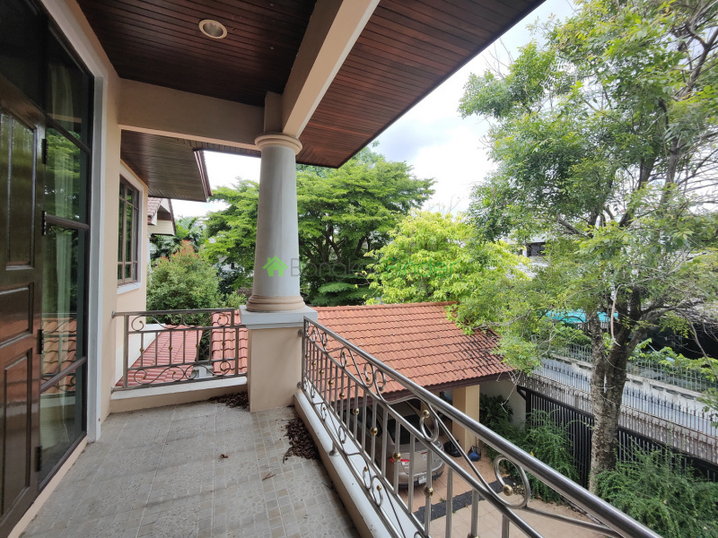 Ekamai, Bangkok, Thailand, 4 Bedrooms Bedrooms, ,4 BathroomsBathrooms,House,For Rent,7494