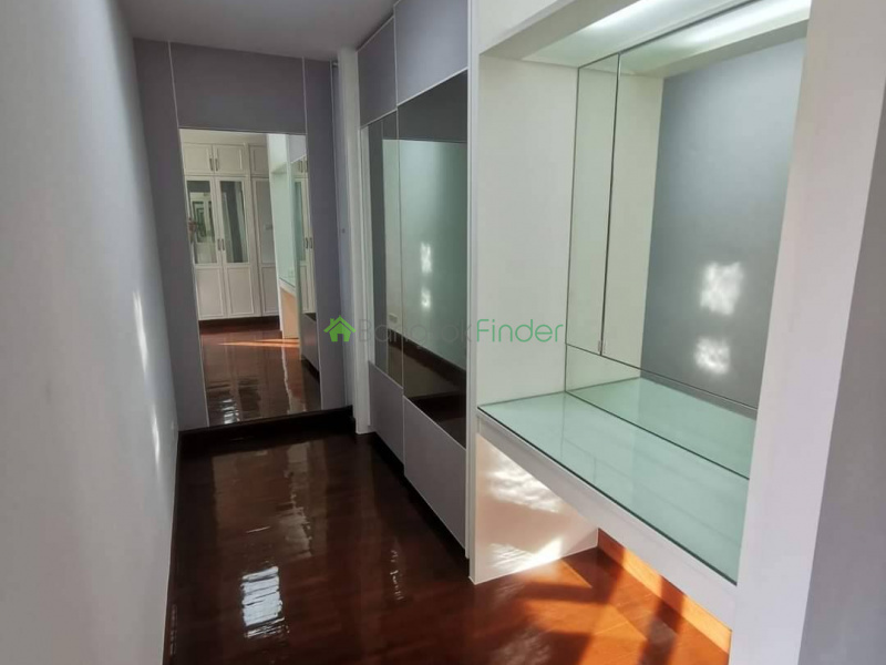 Sukhumvit, Ekamai, Thailand, 3 Bedrooms Bedrooms, ,4 BathroomsBathrooms,Apartment,For Rent,Anna Villa,Sukhumvit,7495