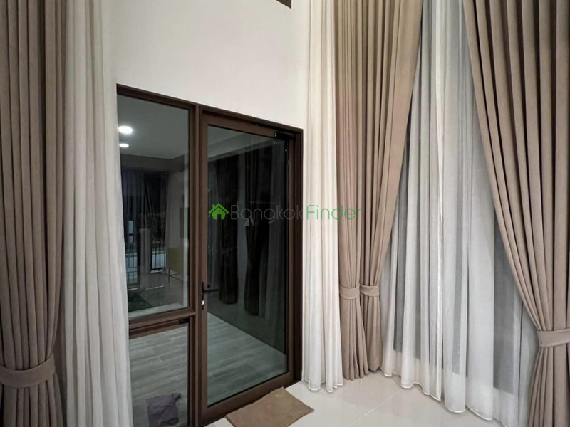 Ramkhamhaeng, Bangkok, Thailand, 4 Bedrooms Bedrooms, ,4 BathroomsBathrooms,House,For Rent,7499