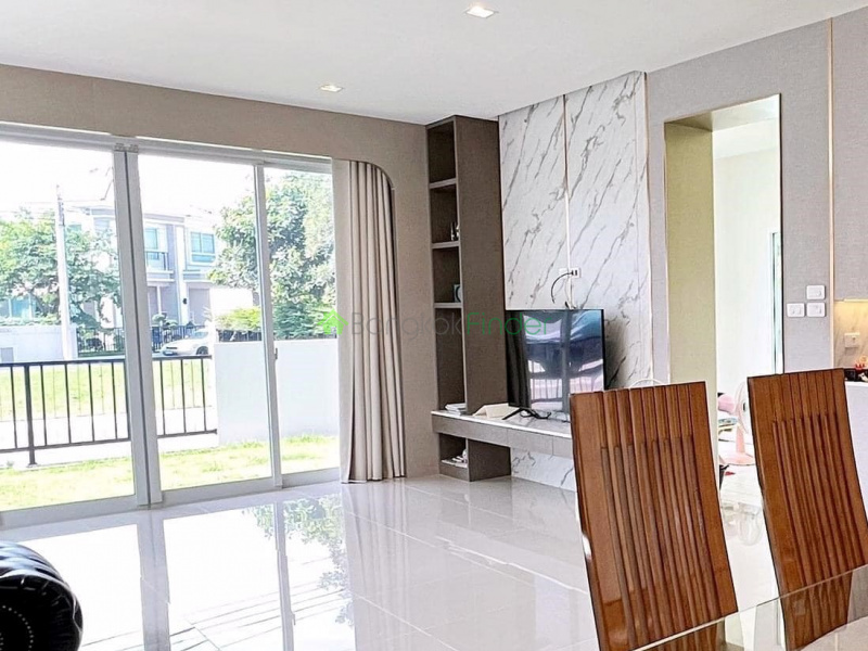 Chaeng Wattana, Bangkok, Thailand, 4 Bedrooms Bedrooms, ,5 BathroomsBathrooms,House,For Sale,7500