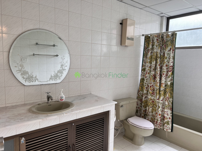 Thonglor, Bangkok, Thailand, 4 Bedrooms Bedrooms, ,5 BathroomsBathrooms,Town House,For Rent,7501