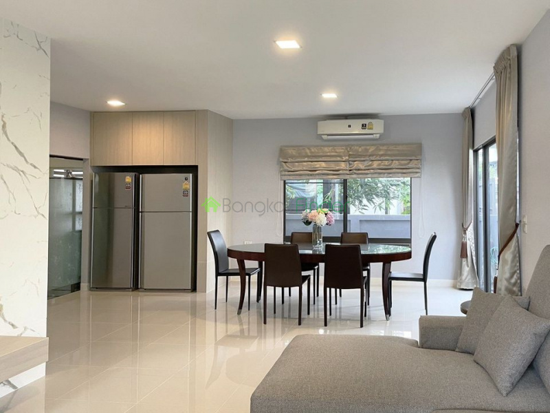 Bangna-Srinakarin, Bangkok, Thailand, 4 Bedrooms Bedrooms, ,3 BathroomsBathrooms,House,For Rent,7525