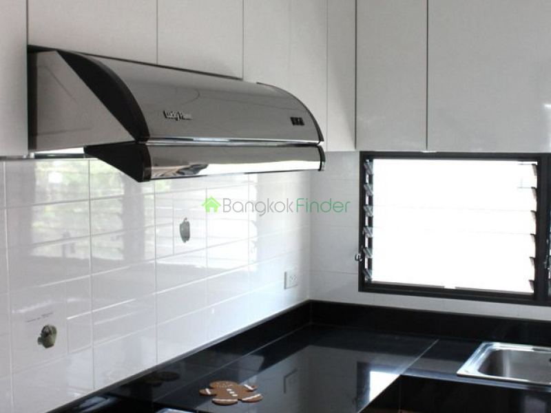 Bangna-Srinakarin, Bangkok, Thailand, 4 Bedrooms Bedrooms, ,3 BathroomsBathrooms,House,For Rent,7525