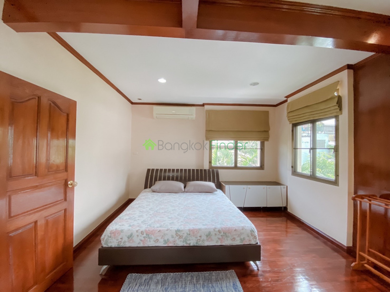 4 Sukhumvit, Nana, Thailand, 4 Bedrooms Bedrooms, ,4 BathroomsBathrooms,House,For Rent,Sukhumvit,7531