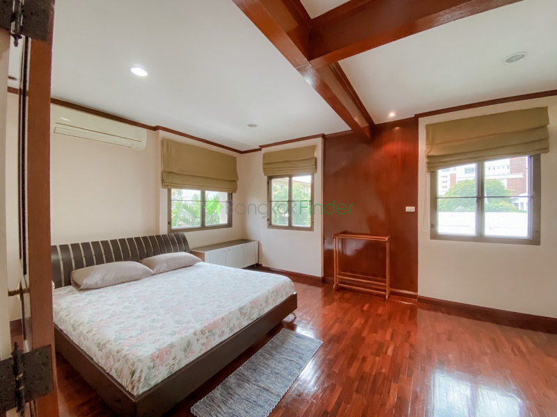 4 Sukhumvit, Nana, Thailand, 4 Bedrooms Bedrooms, ,4 BathroomsBathrooms,House,For Rent,Sukhumvit,7531