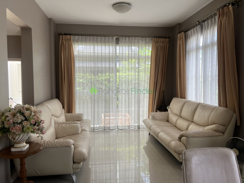 Bangna-Srinakarin, Bangkok, Thailand, 3 Bedrooms Bedrooms, ,3 BathroomsBathrooms,House,For Rent,7543