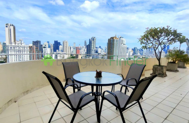 Phomphong, Bangkok, Thailand, 4 Bedrooms Bedrooms, ,5 BathroomsBathrooms,Apartment,For Rent,Piyathip Place,7545