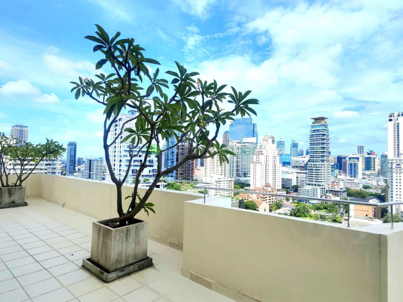 Phomphong, Bangkok, Thailand, 4 Bedrooms Bedrooms, ,5 BathroomsBathrooms,Apartment,For Rent,Piyathip Place,7545