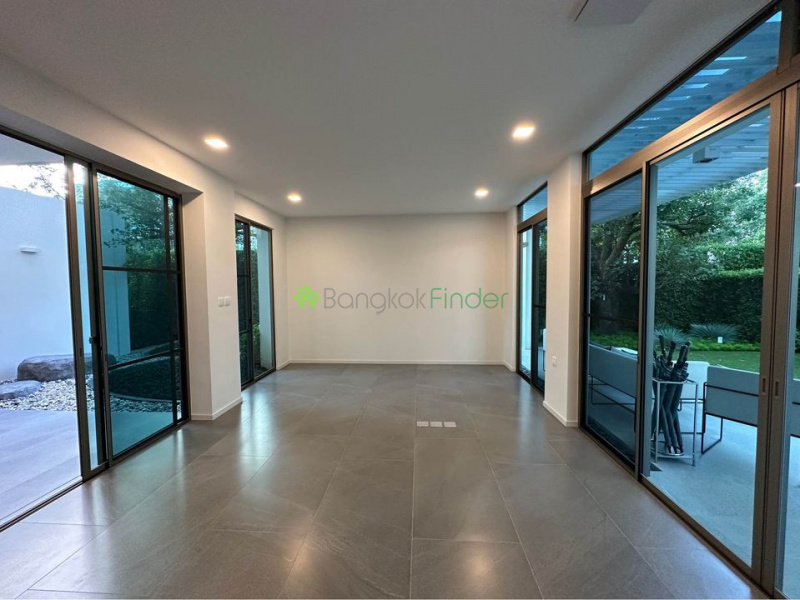 Rama 9, Bangkok, Thailand, 3 Bedrooms Bedrooms, ,4 BathroomsBathrooms,House,For Rent,7552