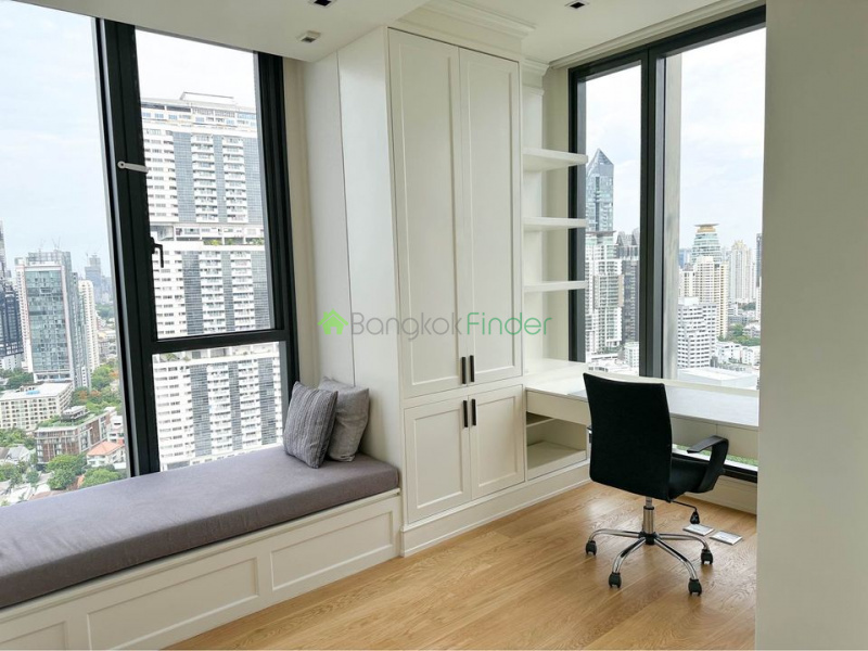 Thonglor, Bangkok, Thailand, 3 Bedrooms Bedrooms, ,2 BathroomsBathrooms,Condo,For Rent,Beatniq,7558