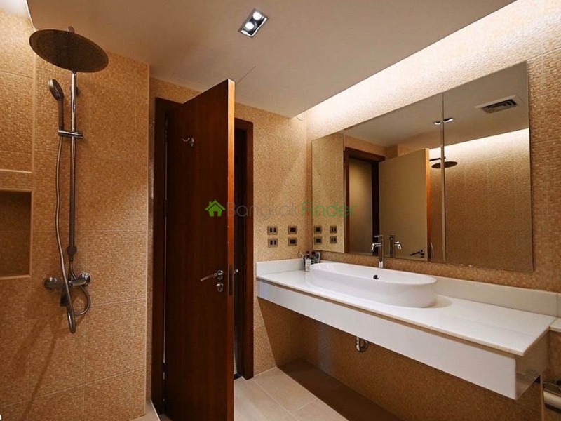 Ploenchit-Chidlom, Ploenchit, Bangkok, Thailand, 3 Bedrooms Bedrooms, ,3 BathroomsBathrooms,Condo,For Rent,All Seasons Mansion,Ploenchit-Chidlom,7562