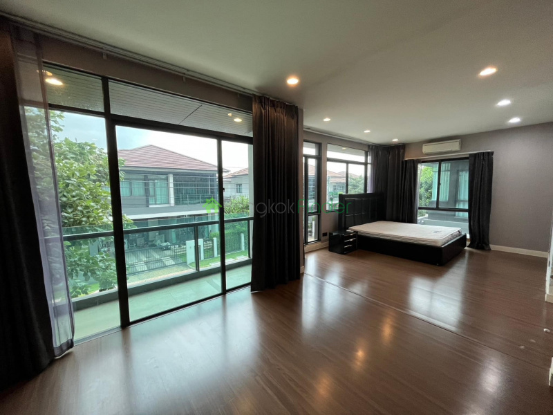 Ramkhamhaeng, Bangkok, Thailand, 3 Bedrooms Bedrooms, ,3 BathroomsBathrooms,House,For Rent,7564