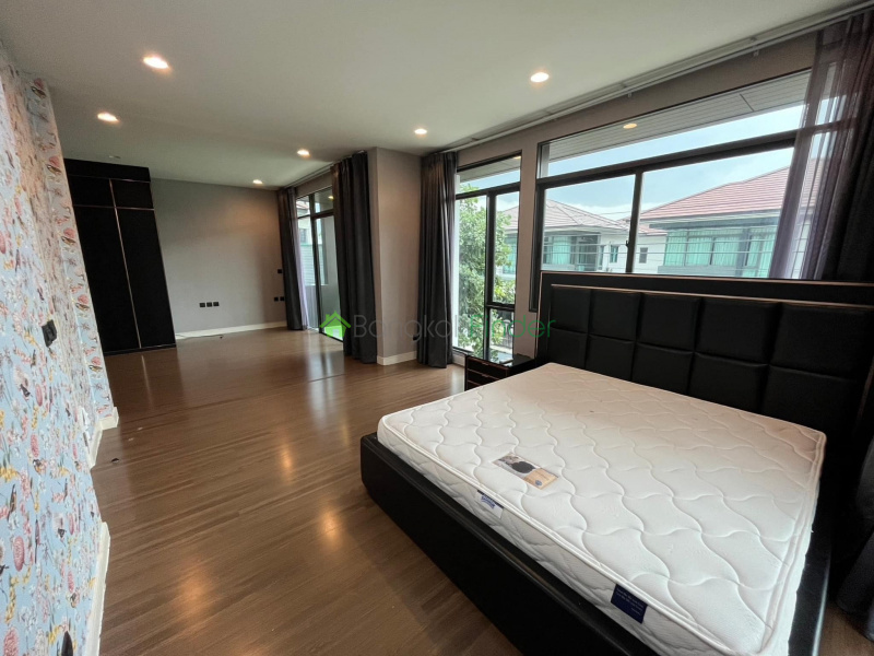 Ramkhamhaeng, Bangkok, Thailand, 3 Bedrooms Bedrooms, ,3 BathroomsBathrooms,House,For Rent,7564