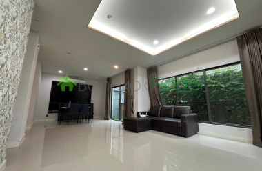 Ramkhamhaeng, Bangkok, Thailand, 3 Bedrooms Bedrooms, ,3 BathroomsBathrooms,House,For Rent,7564 Ramkhamhaeng, Bangkok, Thailand, 3 Bedrooms Bedrooms, ,3 BathroomsBathrooms,House,For Rent,7564