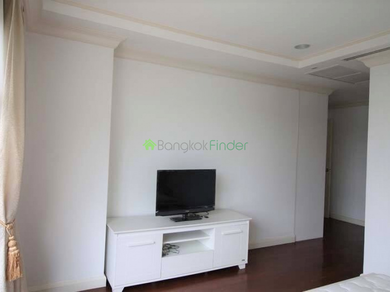 Thonglor, Bangkok, Thailand, 3 Bedrooms Bedrooms, ,3 BathroomsBathrooms,Condo,For Rent,La Vie En Rose Place,7569