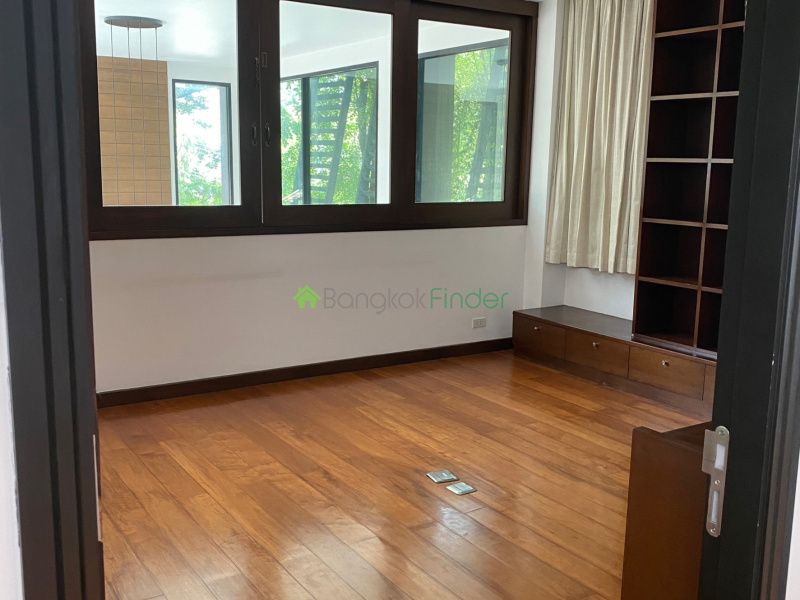 Thonglor, Bangkok, Thailand, 3 Bedrooms Bedrooms, ,4 BathroomsBathrooms,House,For Rent,7572