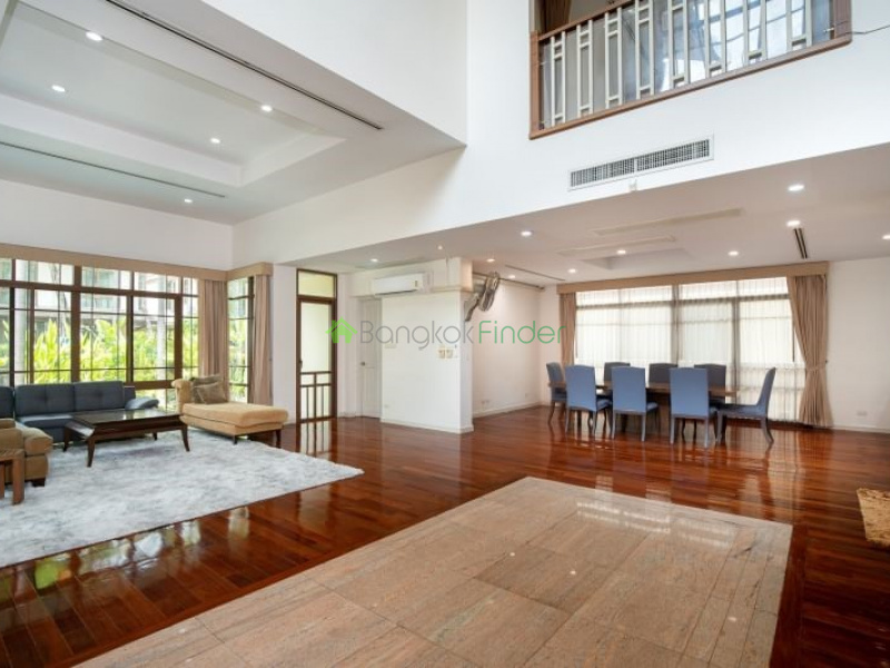 Phrakanong, Bangkok, Thailand, 4 Bedrooms Bedrooms, ,5 BathroomsBathrooms,House,For Rent,7579