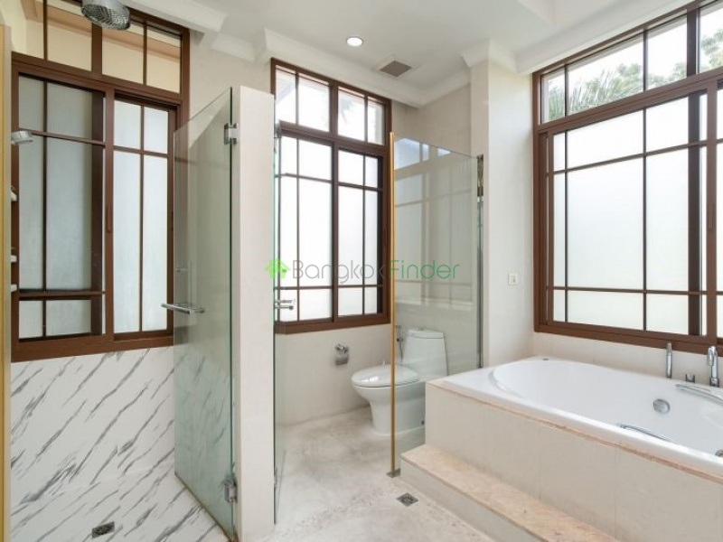 Phrakanong, Bangkok, Thailand, 4 Bedrooms Bedrooms, ,5 BathroomsBathrooms,House,For Rent,7579