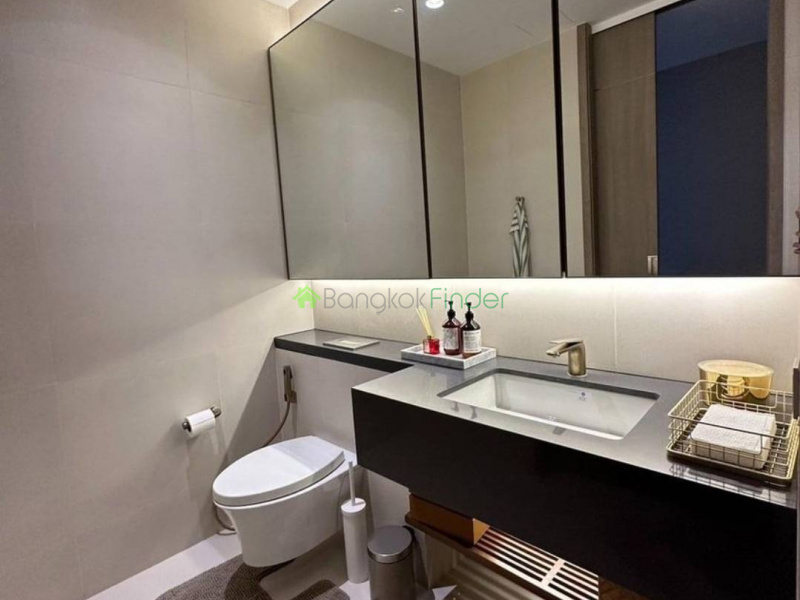 Phrompong, Bangkok, Thailand, 4 Bedrooms Bedrooms, ,4 BathroomsBathrooms,Condo,For Sale,The Estelle ,7596