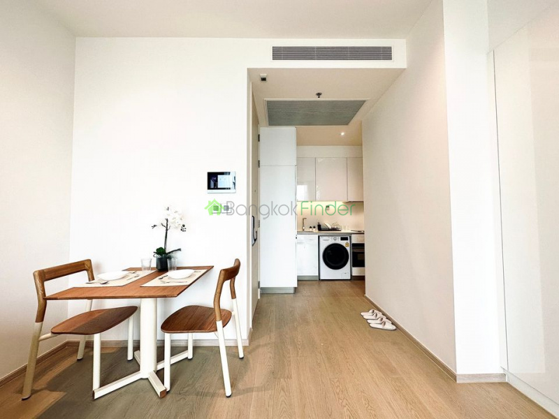 Thonglor, Bangkok, Thailand, 1 Bedroom Bedrooms, ,1 BathroomBathrooms,Condo,For Sale,The Strand,7605