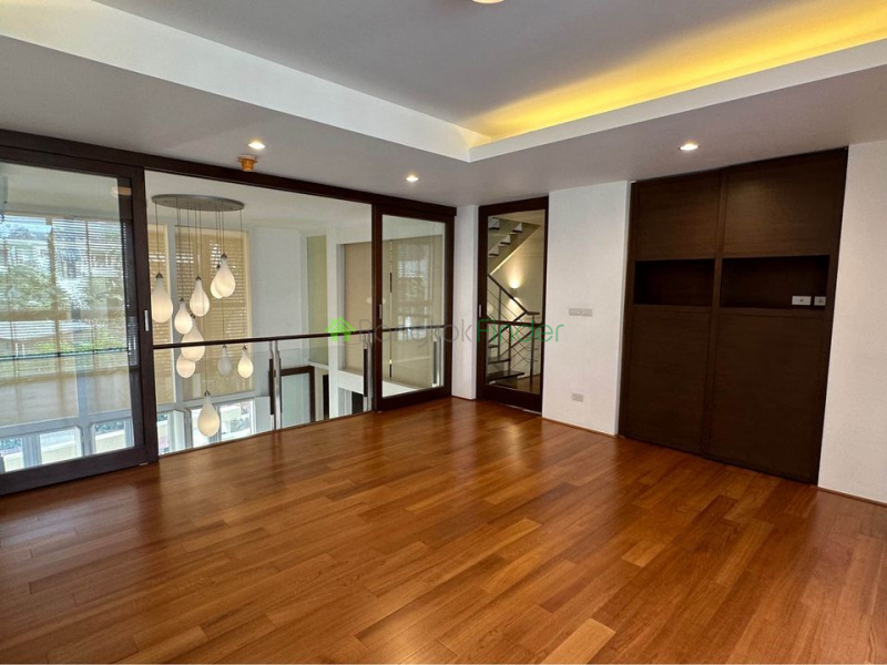 Sathorn, Sathorn, Bangkok, Thailand, 3 Bedrooms Bedrooms, ,3 BathroomsBathrooms,House,For Sale,Sathorn,7617