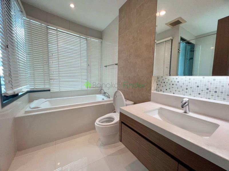 Phrom Phong, Bangkok, Thailand, 1 Bedroom Bedrooms, ,1 BathroomBathrooms,Condo,For Rent,Bright Sukhumvit 24,7639