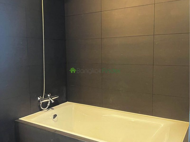 Ploenchit, Bangkok, Thailand, 3 Bedrooms Bedrooms, ,3 BathroomsBathrooms,Condo,For Rent,Noble Ploenchit,7649