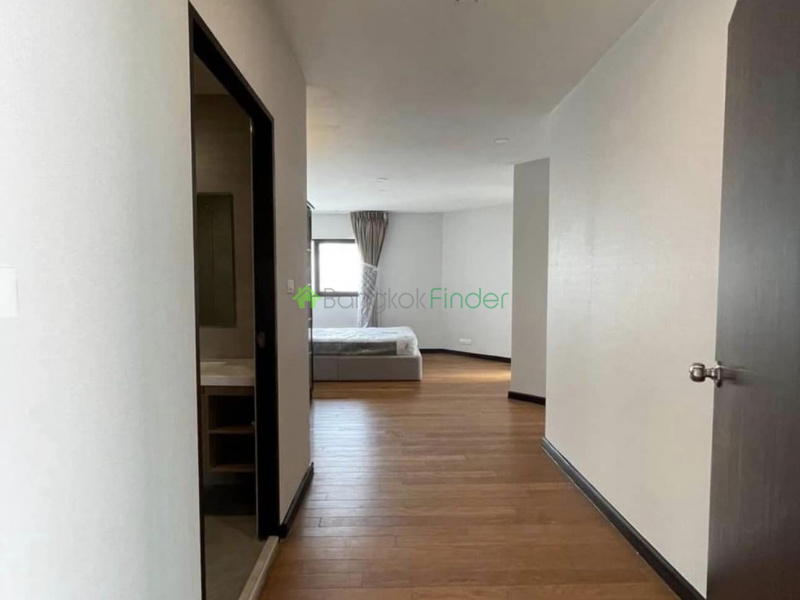 Sathorn, Bangkok, Thailand, 3 Bedrooms Bedrooms, ,3 BathroomsBathrooms,Condo,For Rent,Sathorn Garden,7650