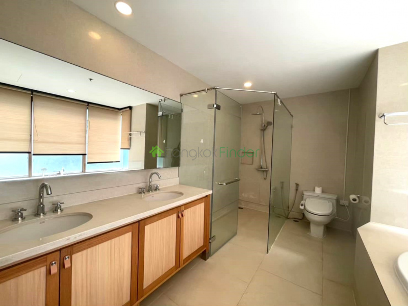 24 Sukhumvit, Bangkok, Thailand, 3 Bedrooms Bedrooms, ,3 BathroomsBathrooms,Condo,For Sale,The Emporio Place,Sukhumvit,21,7656