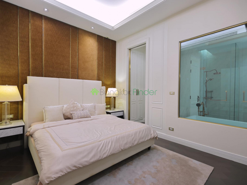 Ekamai, Bangkok, Thailand, 4 Bedrooms Bedrooms, ,5 BathroomsBathrooms,House,For Rent,7660