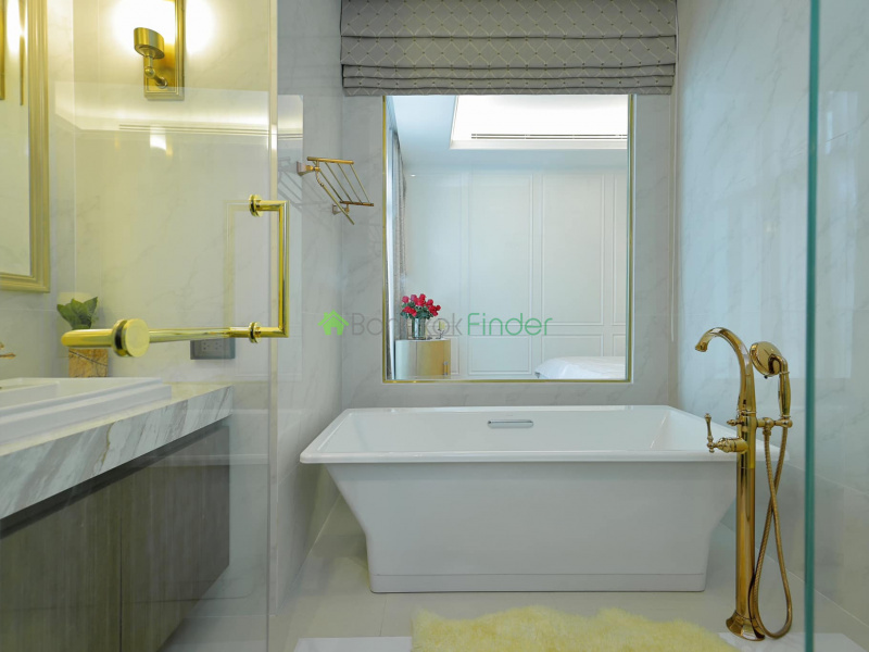 Ekamai, Bangkok, Thailand, 4 Bedrooms Bedrooms, ,5 BathroomsBathrooms,House,For Rent,7660