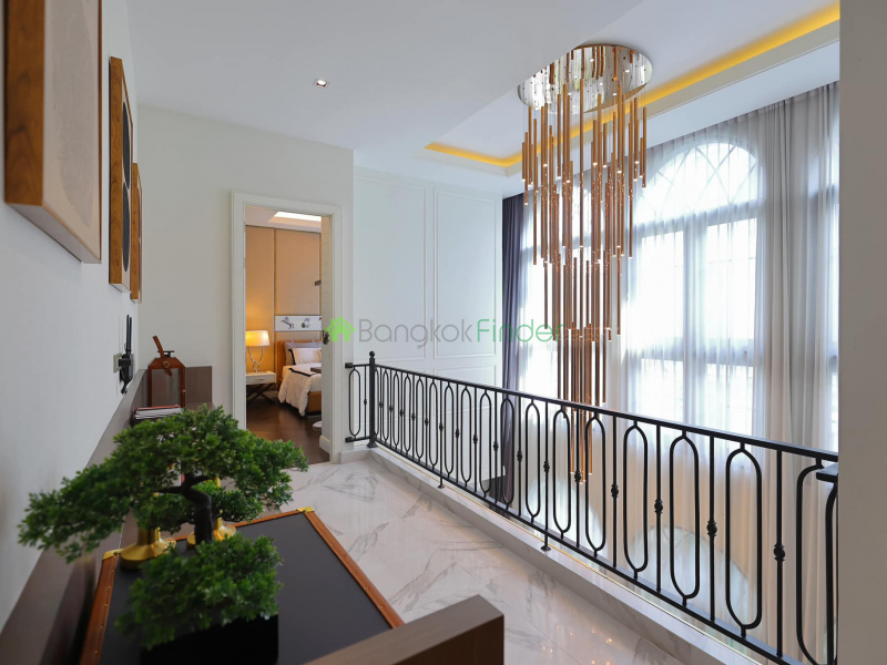 Ekamai, Bangkok, Thailand, 4 Bedrooms Bedrooms, ,5 BathroomsBathrooms,House,For Rent,7660